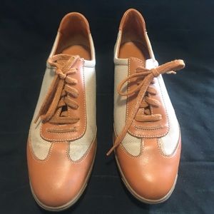 Salvatore Ferragamo lace up oxfords Size 8AA